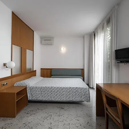 Hotiday Lungomare 3* Lavagna