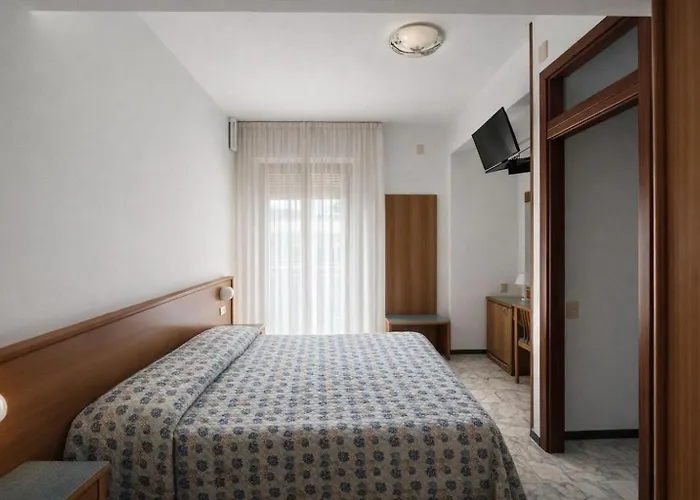 Hotiday Lungomare Hotel 3*